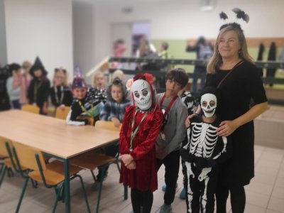 HALLOWEEN - V. ODDĚLENÍ (H. BRADÁČOVÁ)