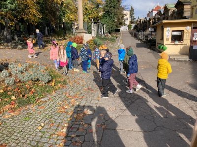 2.11. Dušičky, hřbitov Malvazinky