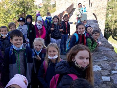 3.A a 5.B výlet na hrad Velhartice