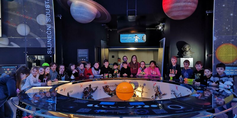 3. třídy a 4.A navštívily planetárium ve Stromovce